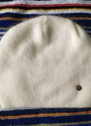 Біла зимова жіноча шапка з ангорки2 фото