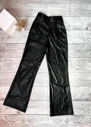 Базовые кожаные клешовые брюки эко кожа клеш кюлоты палаццо высокая посадка широкие2 фото