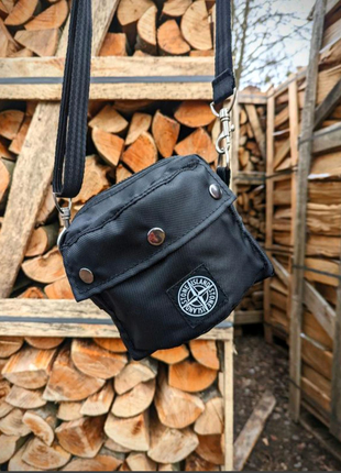 Месенджер stone island
розмір: 16×16×6 см
ремінець регулюється
та5 фото