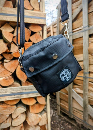 Месенджер stone island
розмір: 16×16×6 см
ремінець регулюється
та6 фото