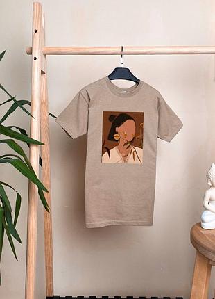 Футболка оверсайз бежевая с принтом