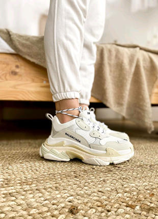 Кросівки balenciaga triple s 36-40р.5 фото