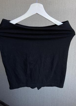 Короткая черная юбка2 фото