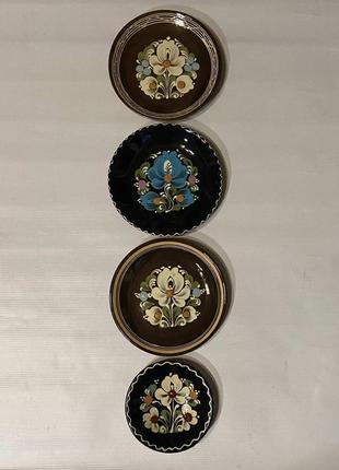 Четыре настенные керамические росписные тарелки, 70-80 те гг. закарпатье.2 фото
