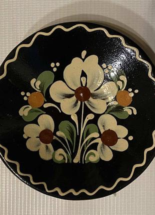 Четыре настенные керамические росписные тарелки, 70-80 те гг. закарпатье.