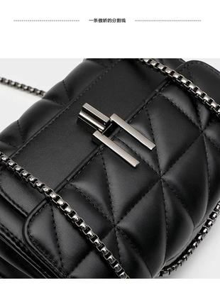 Стильна жіноча сумка через плече sv зі стьобаним оздобленням на ланцюжку чорний (sv3397)8 фото