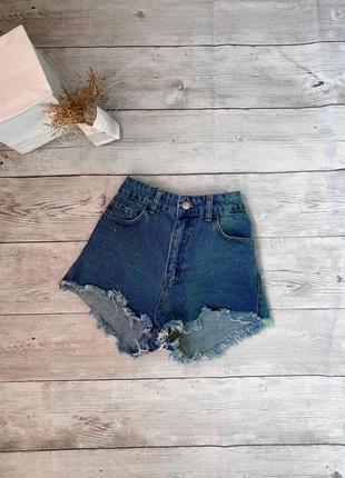 Mom джинсовые шорты высокая посадка короткие необработанный низ потертые