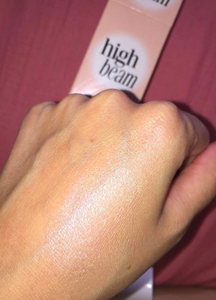 Хайлайтер benefit high beam2 фото