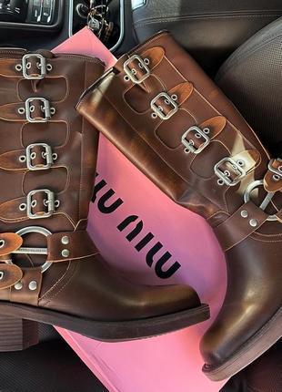 Чоботи miu miu