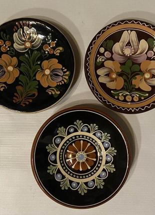 Три настенных керамических росписных тарелки, 70-80 те гг. закарпатье.