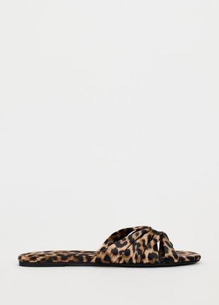 Шлепанцы zara с животным принтом, текстильные шлепанцы zara в леопардовый принт4 фото
