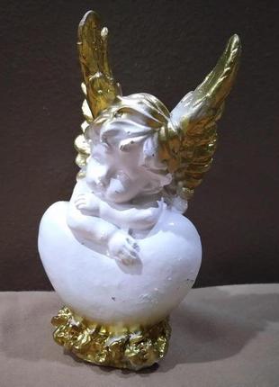 Керамическая фигурка ангелок с позолотой. высота 15 см.2 фото