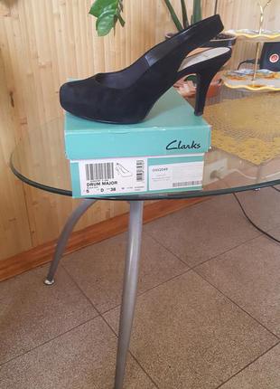 Туфли clarks замшевые3 фото