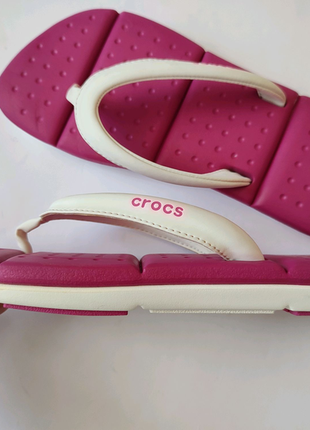 Женские шлепанцы,вьетнамки crocs оригинал размер 35( w5)