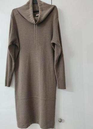 Стильное тепленькое  платье хомут худи оливка  р.m/l р40 наш 46/48