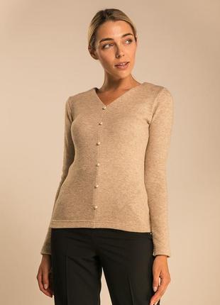 Женский трикотажный пуловер с бусинами1 фото