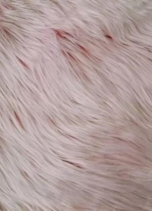 Пухнастий килимок зі штучного хутра рожевий1 фото