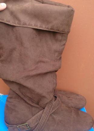 Стильні коричневі чоботи еко замша ремінці р41
