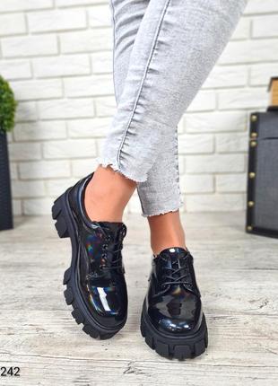 Женские черные лакированые осенние ботинки 🆕на высокой подошве🆕 стильные ботинки3 фото