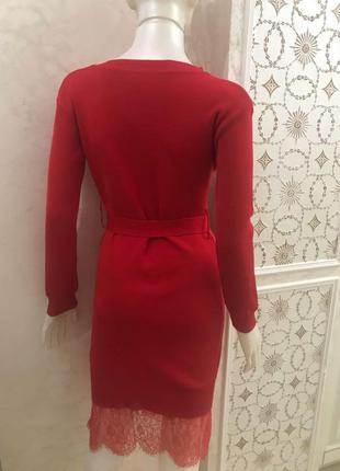 Червоне трикотажне плаття з довгим рукавом5 фото