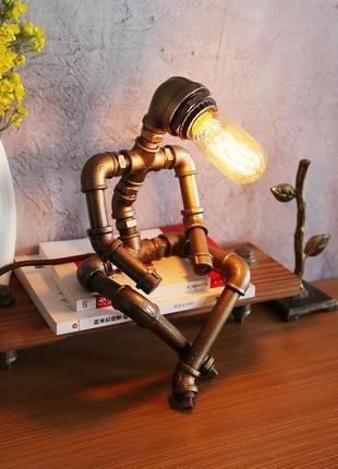 Лампа-ночник sv с лампой эдисона в виде сидящего человека из труб 37*20*20 cm...