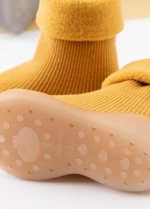 Шарф-бафф и носочки-ботиночки для малышей с не скользящей подошвой 22/23(13,5 см) желтый v-1180810 фото