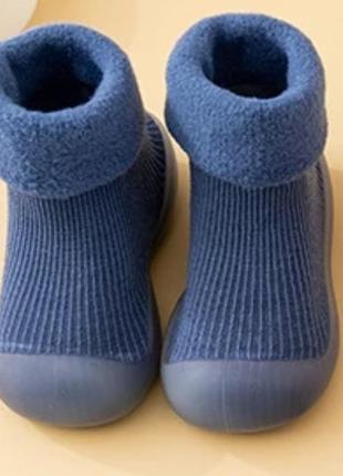 Шарф-бафф и носочки-ботиночки для малышей с не скользящей подошвой 20/21(12,5 см) синий n-118075 фото
