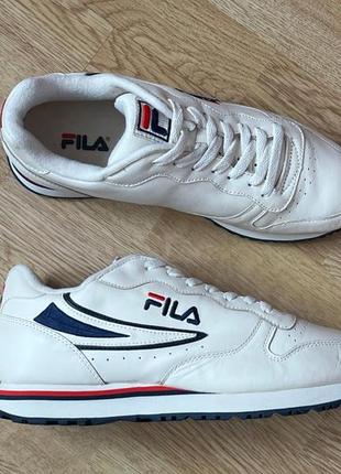 Кожаные кроссовки fila 41 размера в состоянии новых3 фото