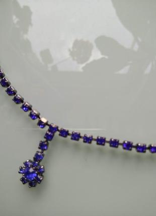 Стильное колье с ультрамариновыми кристаллами/синее украшение с кулоном на шею/ожерелье3 фото