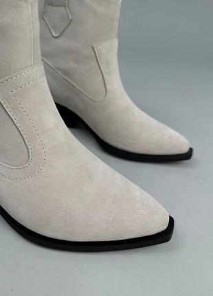 Ботинки казаки женские классические замш деми