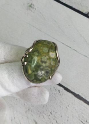 Кольцо серебряное с зеленой яшмой2 фото