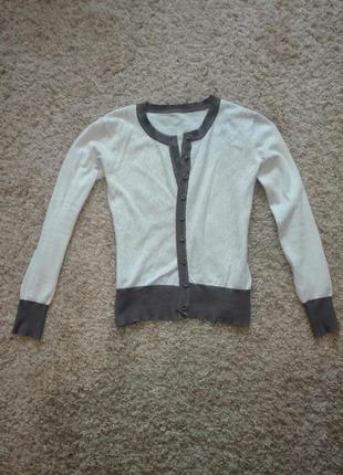 Кофта на пуговицах