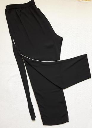 Мегаклассные чёрные брюки декорированные лампасами из страз супер батал dorothy perkins8 фото