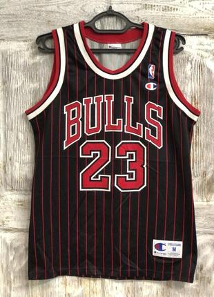 Баскетбольна джерсі nba chicago bulls №23 michael jordan чорна від виробника - champion usa2 фото