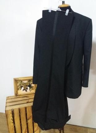 Мужской черный классический костюм,смокинг