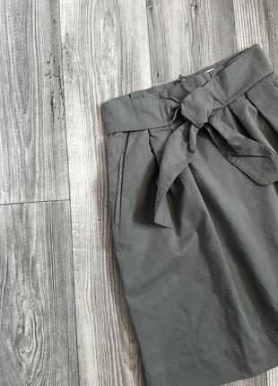 Новая миди юбка хаки с поясом6 фото