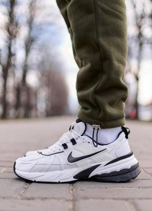 Шикарные стильные кроссовки nike runtek