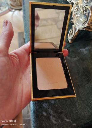 Yves saint laurent poudre compacte radiance2 фото