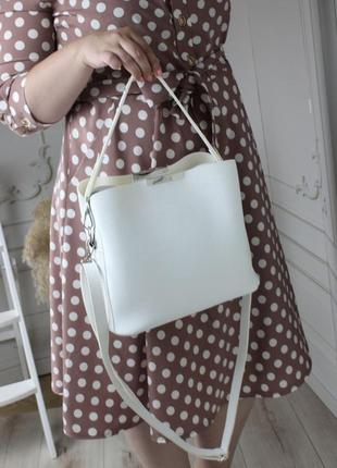 Жіноча стильна та якісна сумка з еко шкіри на 3 відділи біла2 фото
