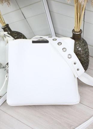 Женская стильная и качественная сумка из эко кожи на 3 отдела белая1 фото