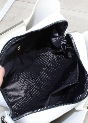 Женская стильная и качественная сумка из эко кожи на 3 отдела белая9 фото