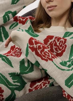 Джемпер с вышивкой