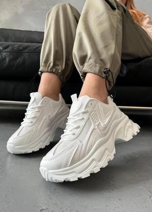 Стильные базовые кроссовки 😍 цвет: белый