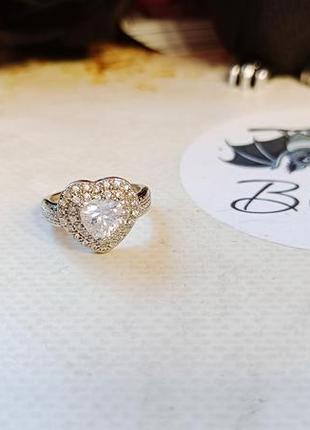 Невероятное серебряное кольцо сердечко в кристалликах 925 пробой8 фото