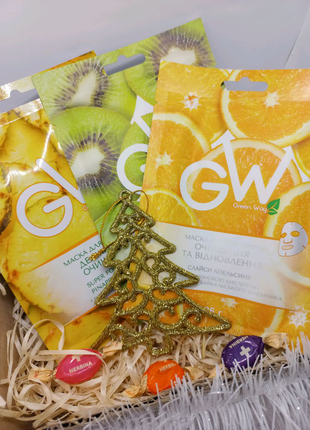 Набори подарункові з косметикою