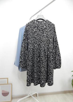 Ярусное отрезное платье с объемными рукавами с оборкой рекава на резинке объемные...