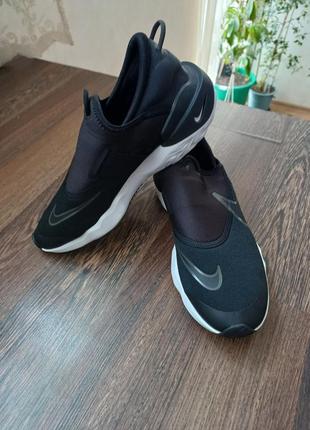 Новые nike кроссовки