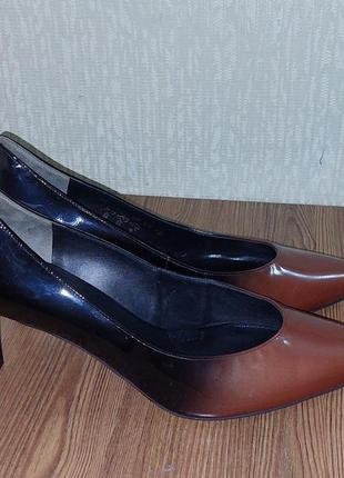 Шикарні туфлі човника градієнт всесвітньо відомого австрійського бренда hogl3 фото