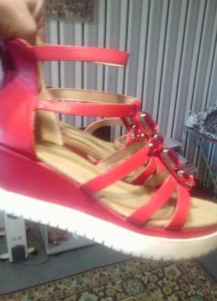 Босножки гладіатори з камінням 40 р