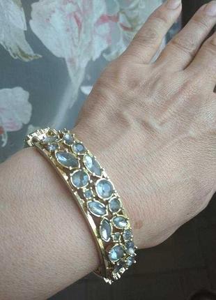 Гарний браслет з камінням avon 22 см